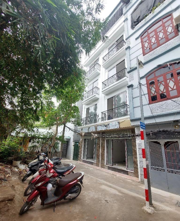 Bán nhà mới xây ở ngõ 236 Tân Mai Hoàng Mai, DT: 37m2 MT: 4,5m xây 5 tầng 3PN giá chào: 5.35 tỷ - Ảnh chính